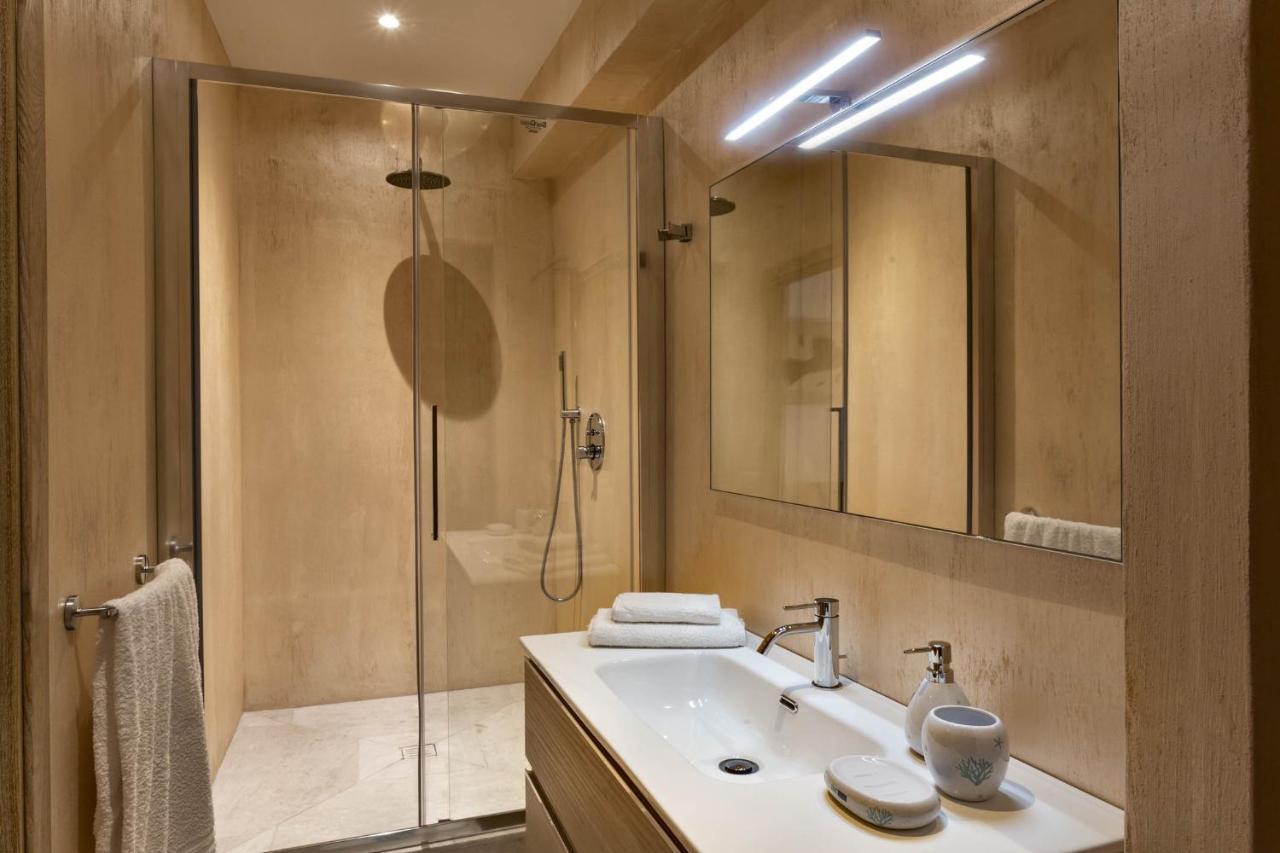 Iconic Luxury Suites Abbiadori Exteriör bild